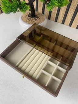 Coffret à bijoux en bois à 3 niveaux très élégant couleur noyer – علبة تنظيم المجوهرات 9